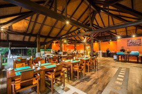 Fair House Beach Resort & Hotel