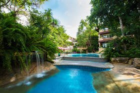 Fair House Beach Resort & Hotel