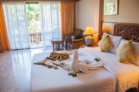 Fair House Beach Resort & Hotel
