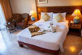 Fair House Beach Resort & Hotel