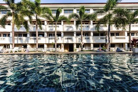 Bay Beach Resort