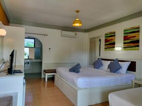 Bay Beach Resort