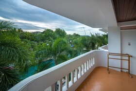 Bay Beach Resort