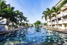 Bay Beach Resort