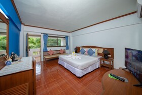 Bay Beach Resort