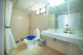 Bay Beach Resort