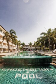 Bay Beach Resort