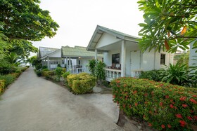 Bay Beach Resort