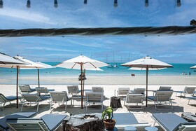 Bay Beach Resort