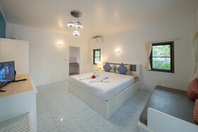 Bay Beach Resort