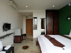 Raya Boutique Hotel