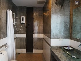 Raya Boutique Hotel