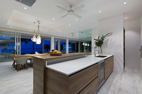 Villa Blue Amber