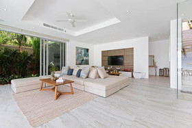 Villa Blue Amber