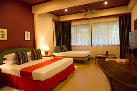 White House Beach Resort & Spa