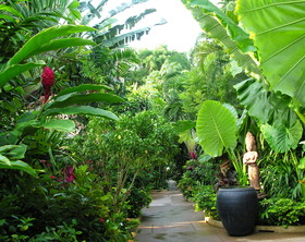 White House Beach Resort & Spa