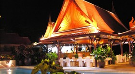 White House Beach Resort & Spa