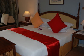 White House Beach Resort & Spa