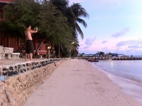 Black & White Bungalows