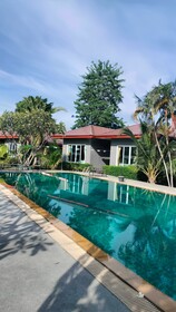 Airport Garden Resort