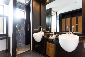Ample Samui