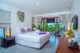 Baan Bophut Beach