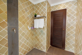 Baan Kao Hua Jook Pool Villas & Resort