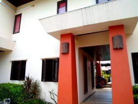 Baan Tropicana