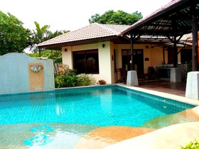 Baan Tropicana