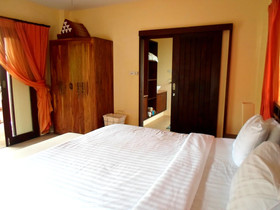 Baan Tropicana