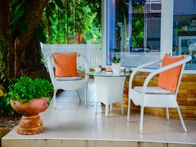 Banyan House Samui Bed and Breakfast