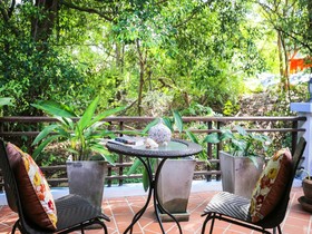 Banyan House Samui Bed and Breakfast