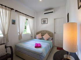 Banyan House Samui Bed and Breakfast