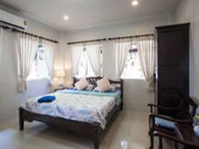Banyan House Samui Bed and Breakfast