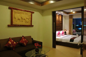 Boonjumnong Modern Apartment