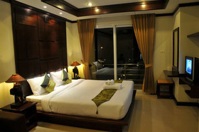 Boonjumnong Modern Apartment