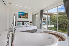 Chaweng Hill Site Pool Villa Snow Light
