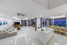 Chaweng Noi Luxury Morden Style 4-BR Dream Villa