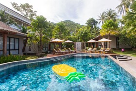 Chuz Villas Samui
