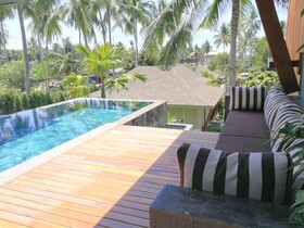 Chuz Villas Samui