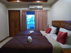 OYO 629 Chaytalay Palace Hotel