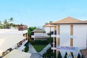 Coconut Grove Hotel