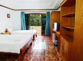 Coconut Grove Hotel