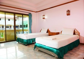 Coconut Grove Hotel