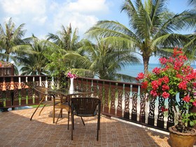 Coconut Laguna Villas