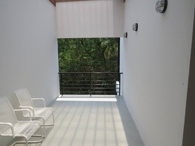 Creek Villa