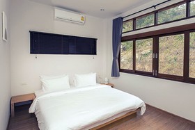 Creek Villa