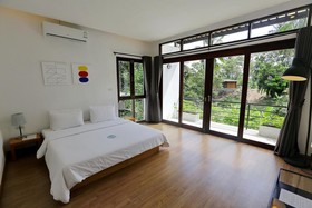 Creek Villa