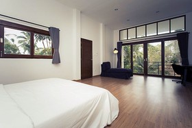 Creek Villa