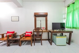 Dumrong Town Hotel by OYO Rooms